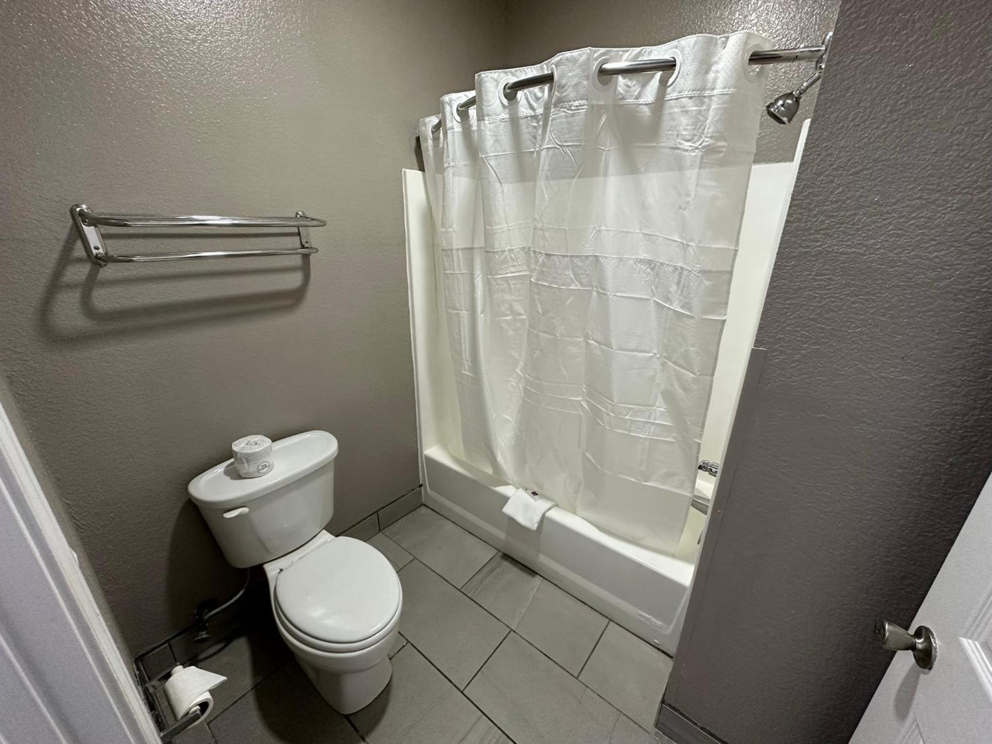 Motel 6 Alvarado Tx المظهر الخارجي الصورة