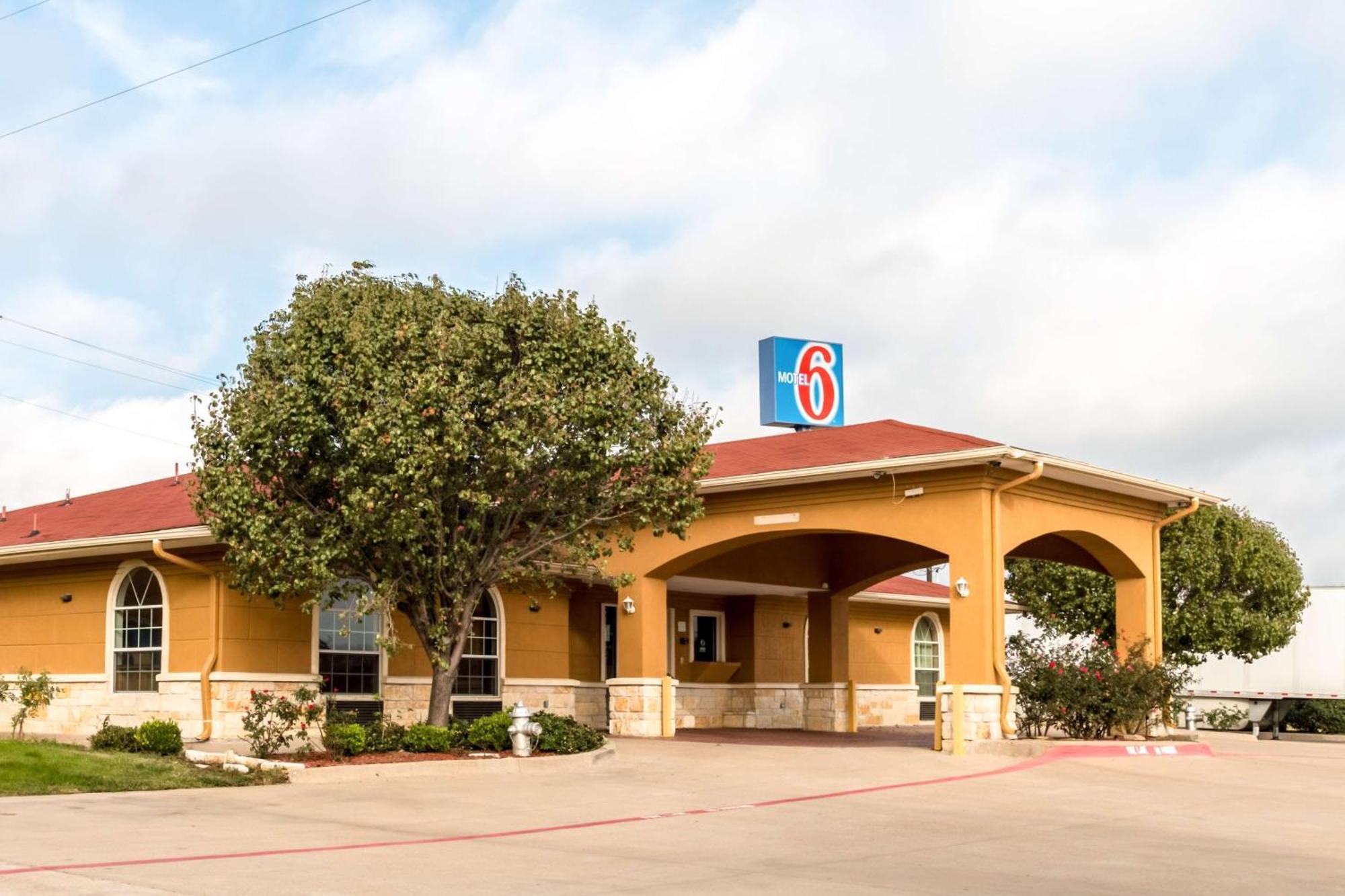 Motel 6 Alvarado Tx المظهر الخارجي الصورة